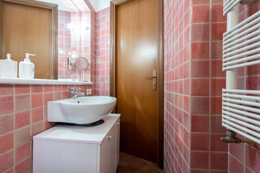 A Due Fermate Dal ColosseoWi-Fi & Netflix Gratis Appartement Rome Buitenkant foto